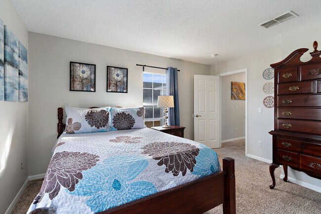Building Photo - 346 Riggs Cir