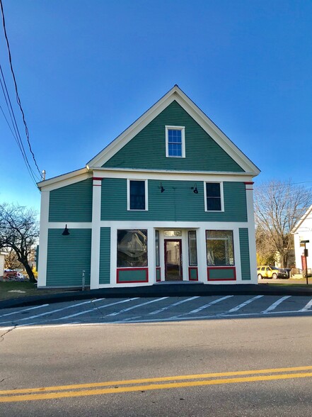 Building Photo - 100 Main St