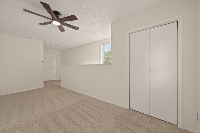 Building Photo - 5830 Southlea St