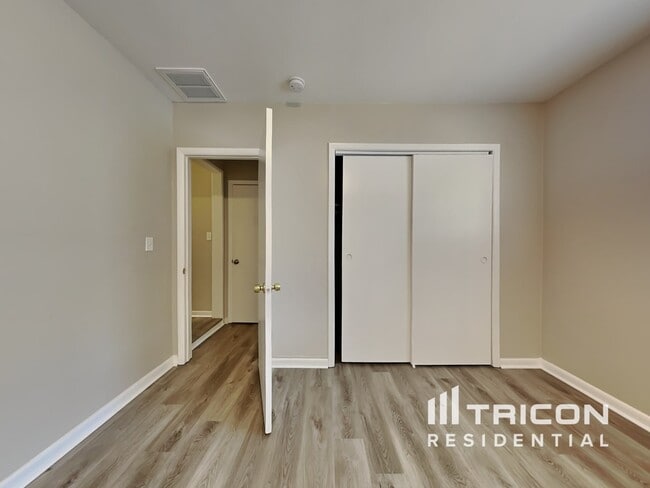 Building Photo - 92 Ventura Dr