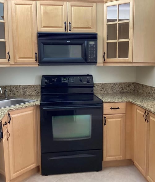 Building Photo - 5927 La Pinata Blvd