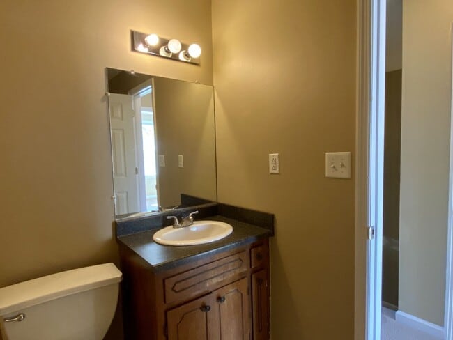 Building Photo - Walk to APSU!! 2 Bed/1.5 Bath! No carpet on main level!