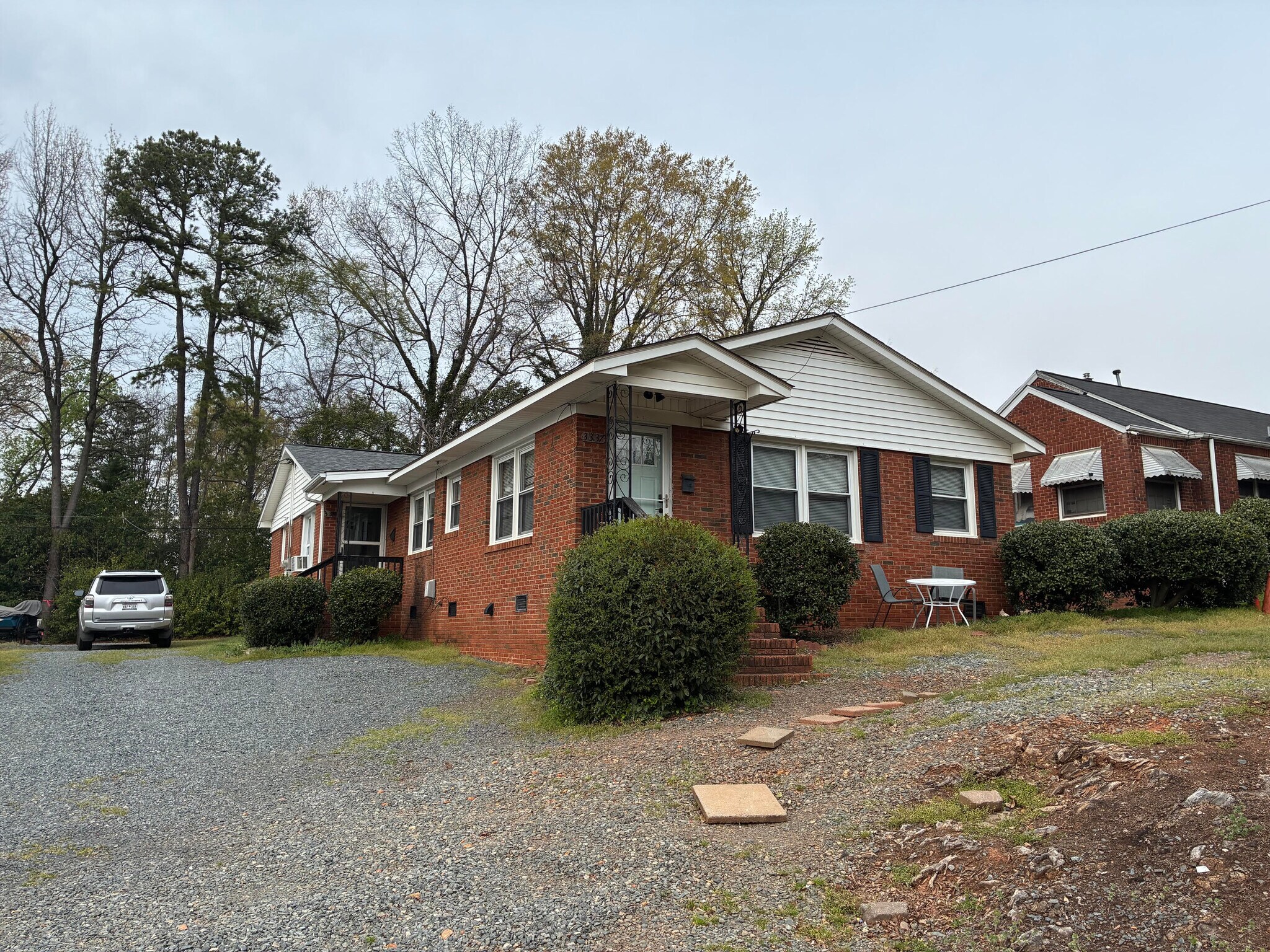 Building Photo - 3337 Washburn Ave