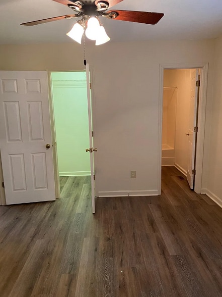 Building Photo - 1900 Tinsley Pl