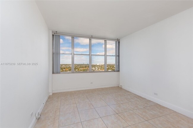 Building Photo - 7441 Wayne Ave