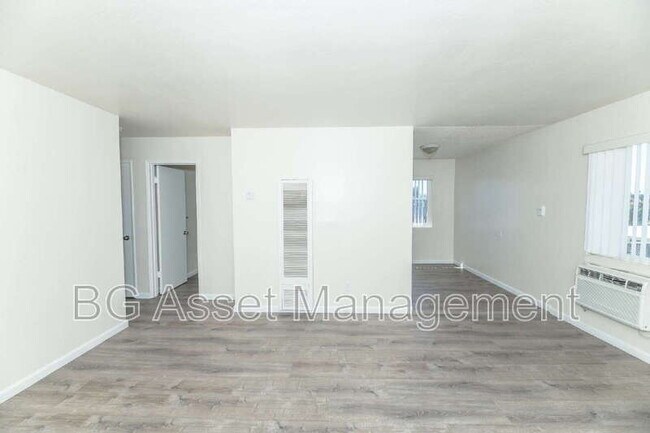 Building Photo - 412 San Marco St