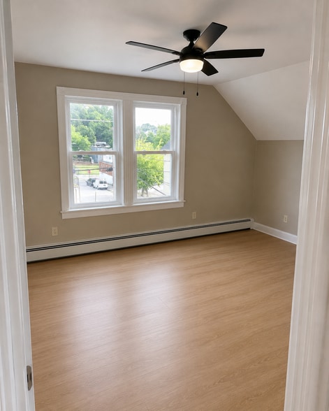 Building Photo - 748 Atwells Ave