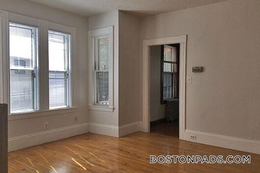 Building Photo - 141 Brown St