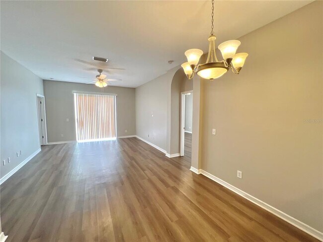 Building Photo - 10423 Glen Willow Ln