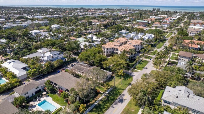 Building Photo - ** OLDE NAPLES ** 2 BED / 2 BATH - COMPLETELY REMODELED - PET OK! - ANNUAL RENTAL