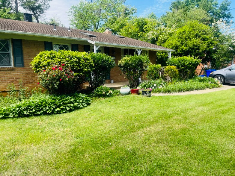 Primary Photo - 11714 Smoketree Rd
