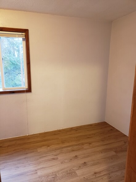 Bedroom - 108 5th St