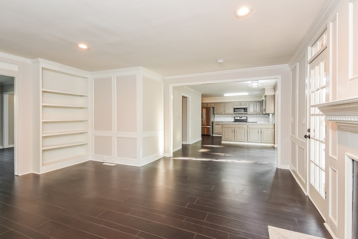 Building Photo - 1502 Oakmoor Pl