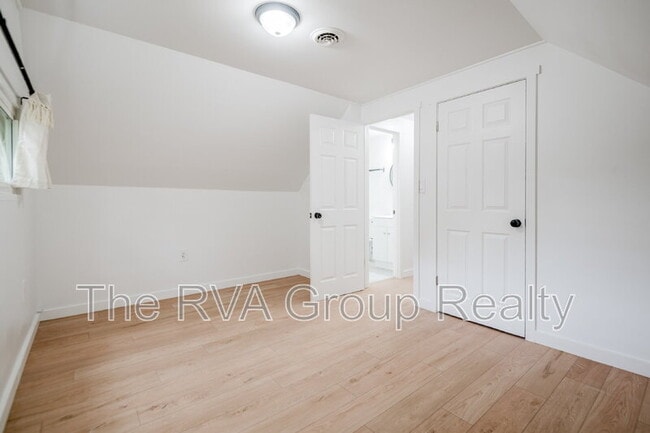 Building Photo - 5408 Westbourne Dr