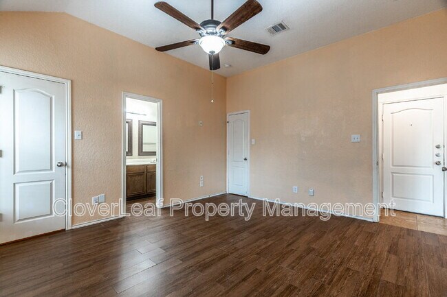 Building Photo - 7410 Clear Point