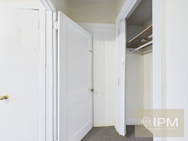 Building Photo - 595 Madison Ave