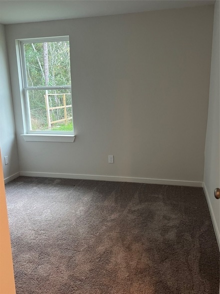 Building Photo - 885 Rd 5102