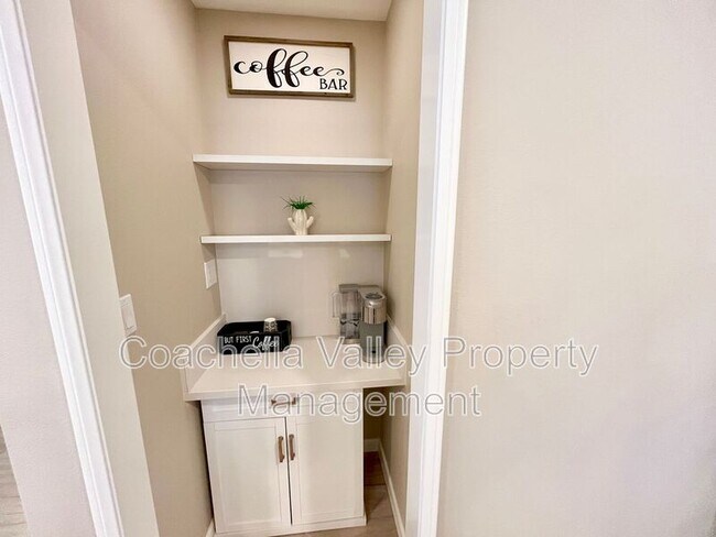 Building Photo - 84131 Azzura Way