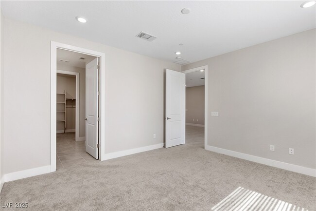 Building Photo - 52 Stone Blf Ln