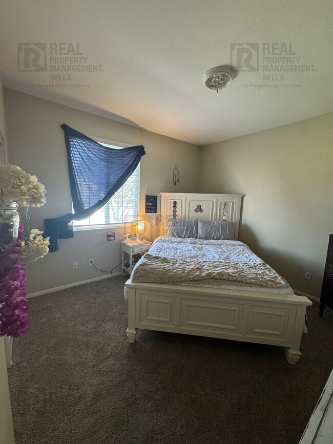 Building Photo - Resort-Style Living in Spencer’s Crossing ...