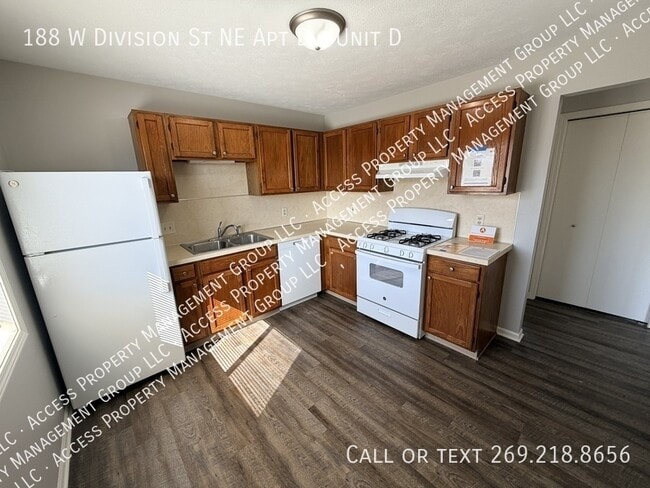 Building Photo - 188 W Division St NE