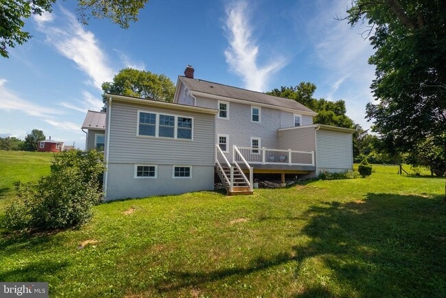 Building Photo - 110 Lyndell Rd