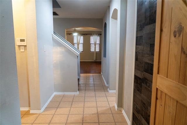 Building Photo - 10120 Sourwood Dr