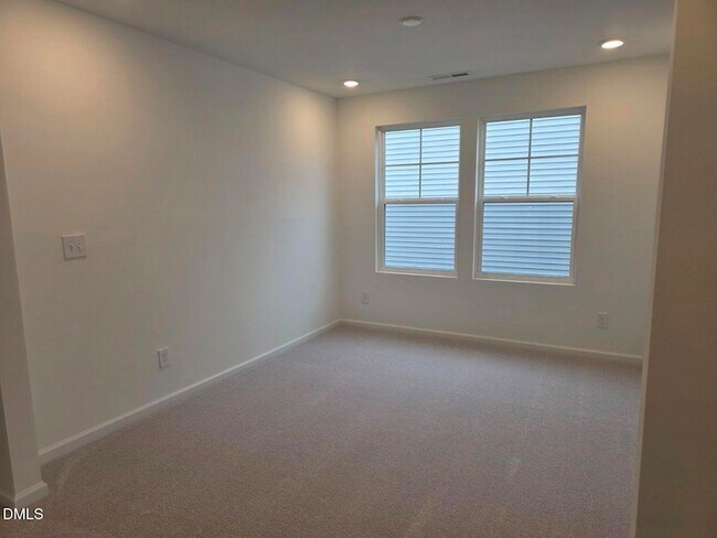 Building Photo - 178 S Finley Lndg Pkwy