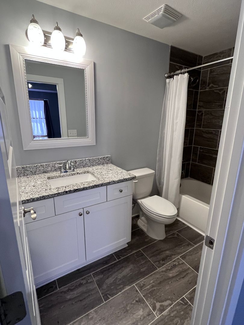 Building Photo - 509 Hickory Cir