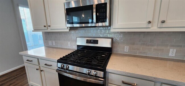 Building Photo - 112 Los Olives Ln