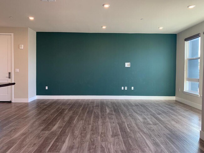 Building Photo - 44828 Fremont Blvd