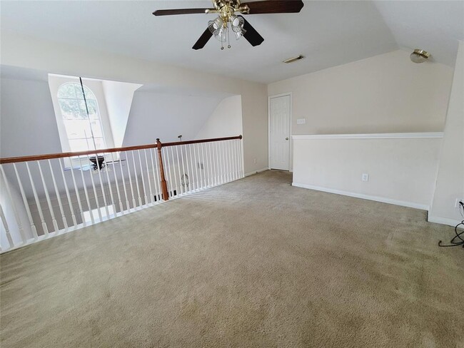 Building Photo - 15635 Kentwater Ct
