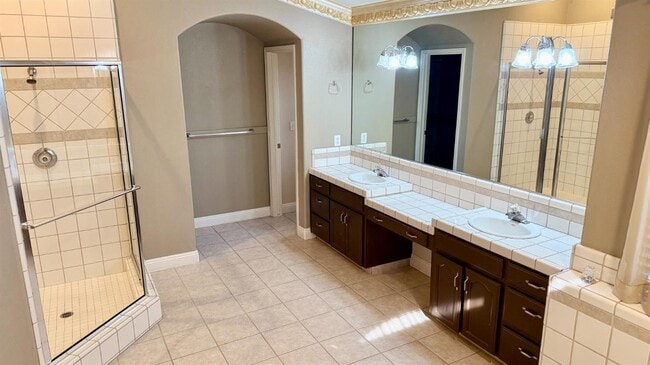 Building Photo - 960 Vista Pl