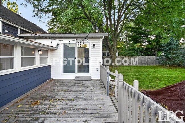 Building Photo - 2428 Bucklew Dr