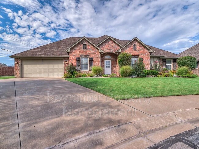 Building Photo - 16501 Moorgate Ln
