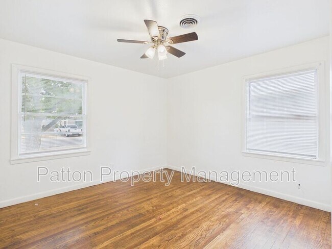 Building Photo - 4308 S Jackson St