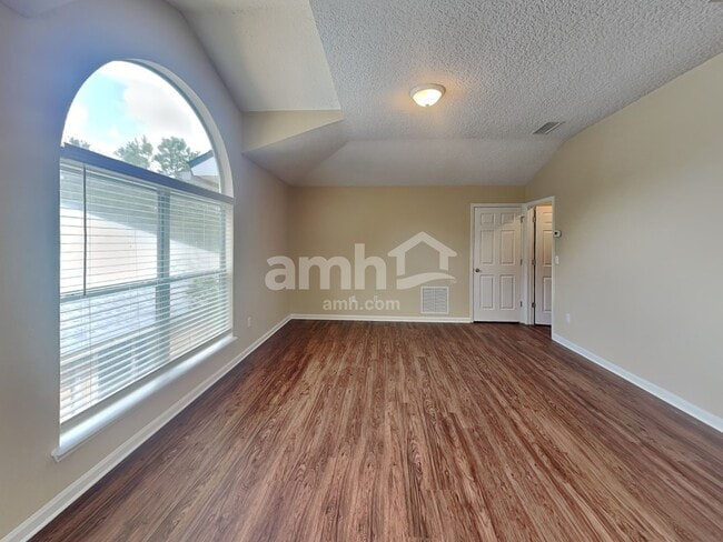 Building Photo - 3028 Atherley Rd