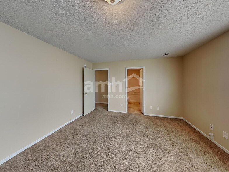 Building Photo - 8851 Squire Boone Ct