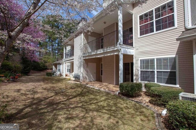 Building Photo - 1703 Ridgefield Dr