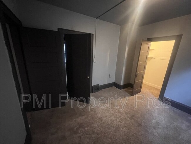 Building Photo - 2530 N 37th St
