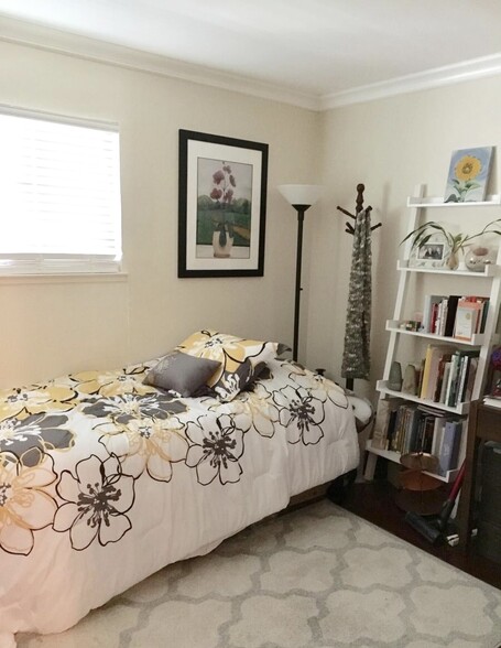 Building Photo - 4016 Farm Hill Blvd