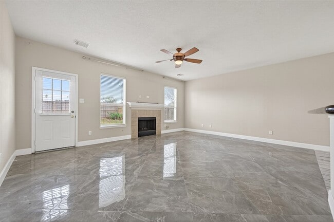 Building Photo - 2610 Argos Dr