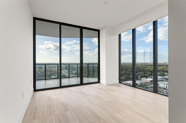 Building Photo - 3015 S Ysabella Ave