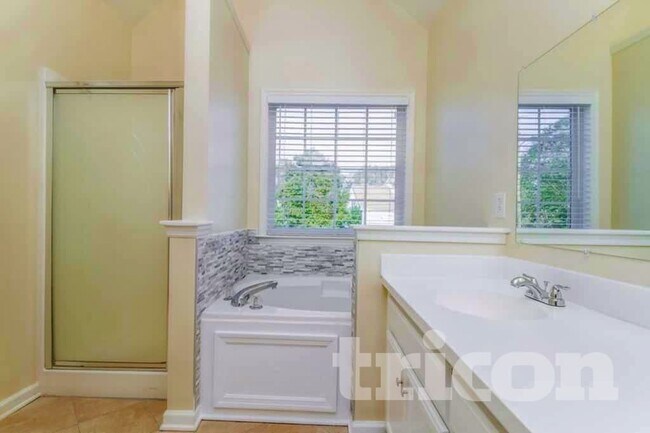 Building Photo - 1831 O'Reilly Cir