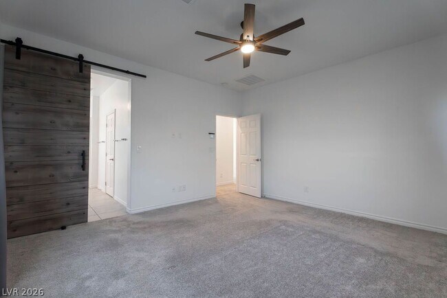 Building Photo - 7126 Calvert Cliffs St