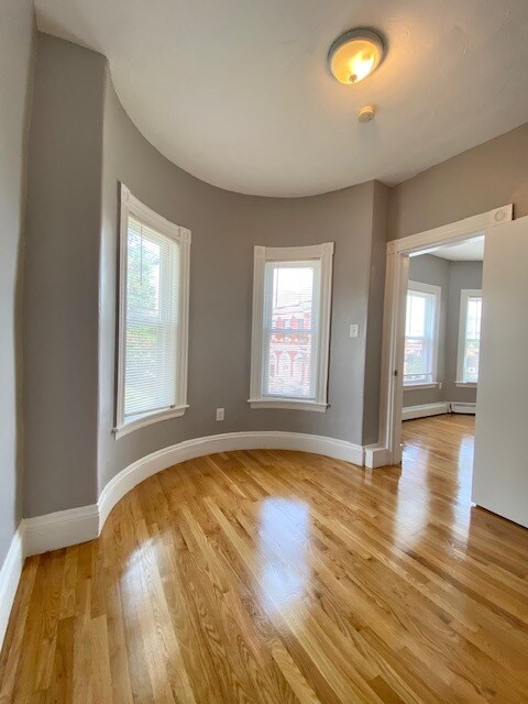 Building Photo - 46 Lambert Ave