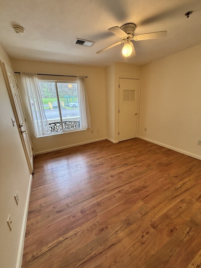 Building Photo - 1101 University Commons Dr