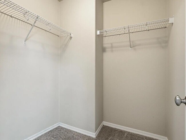 Building Photo - 61330 Huckleberry Pl