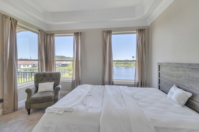 Building Photo - 615 29th St