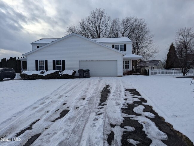 Building Photo - 13 Erie Ct